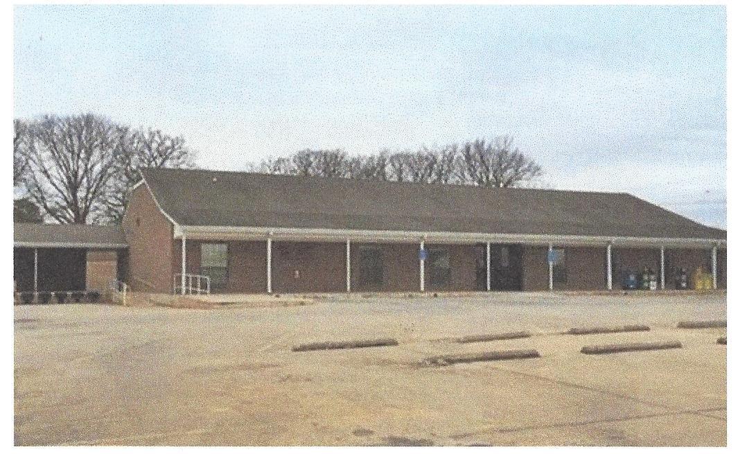 111 S McGee Dr, Sallisaw, OK 74955