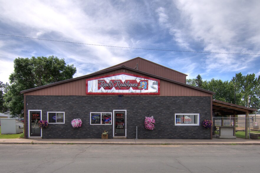 W5521 Main St, Sheldon, WI 54766