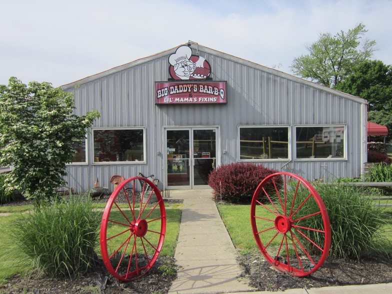 311 Broadway St, Aurora, IN for sale - Primary Photo - Image 1 of 1