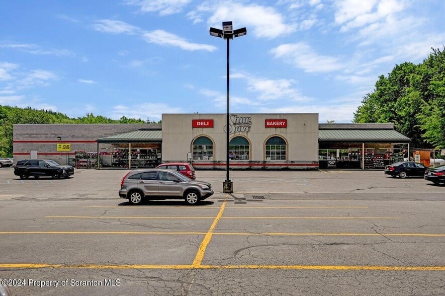 686 Roosevelt Hwy, Waymart, PA for sale - Building Photo - Image 1 of 1