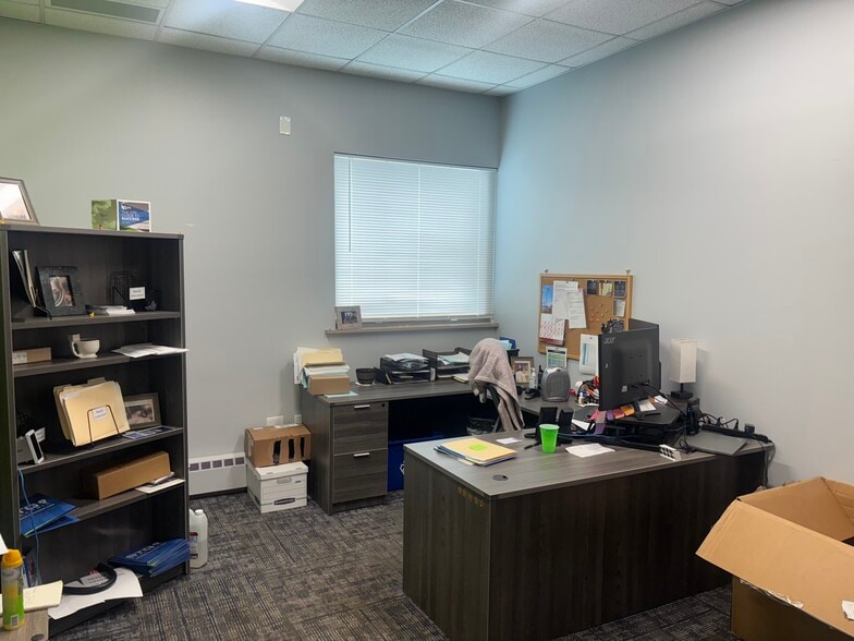 360 Highland Rd E, Macedonia, OH for lease - Interior Photo - Image 3 of 33