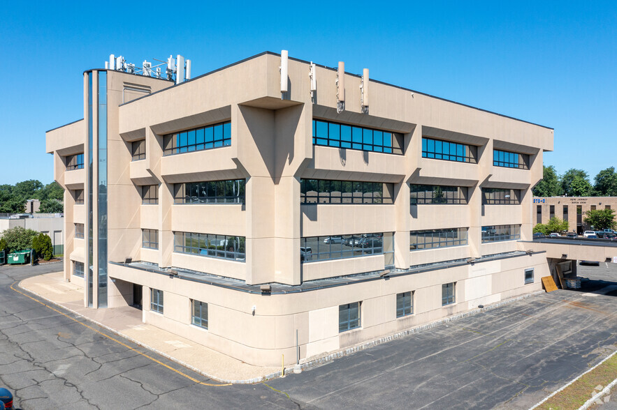 363 Route 46 W, Fairfield, NJ for sale - Building Photo - Image 1 of 1