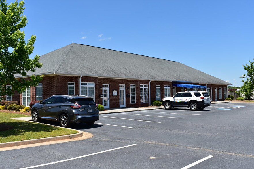 508 Osigian Blvd, Warner Robins, GA for sale - Building Photo - Image 1 of 1