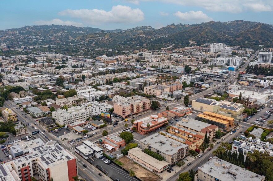 1321 N Sycamore Ave, Los Angeles, CA for sale - Building Photo - Image 3 of 26