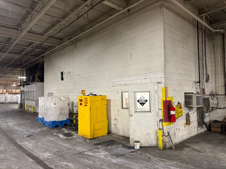 1401 N Evans Ave, Evansville, IN for sale - Building Photo - Image 3 of 9