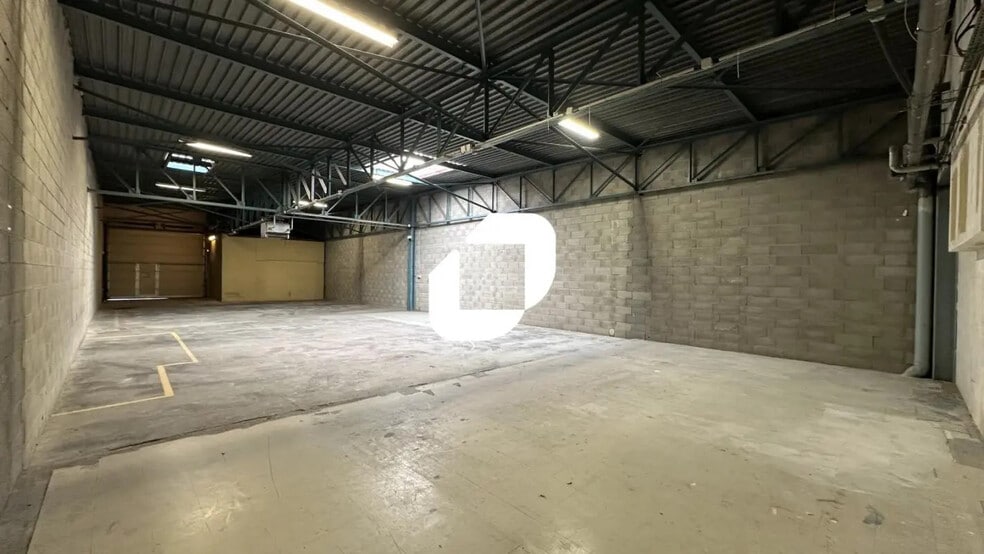 13 Rue Vauban, Mundolsheim for lease - Building Photo - Image 2 of 52