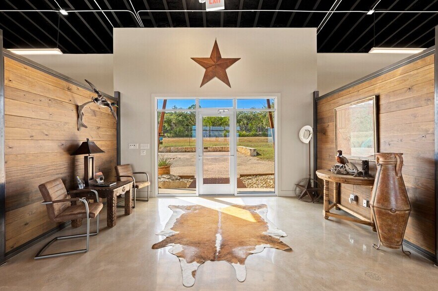 609 FM 289, Comfort, TX for sale - Interior Photo - Image 3 of 18