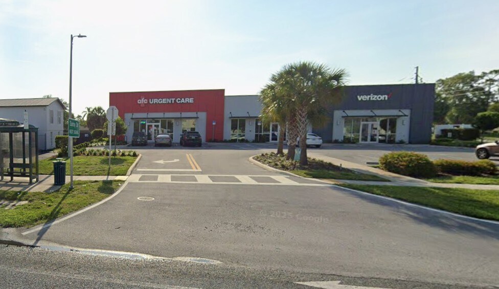 2506 US Highway 19, Holiday, FL for lease Primary Photo- Image 1 of 9