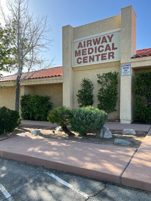 57463 29 Palms Hwy, Yucca Valley, CA for sale Primary Photo- Image 1 of 1
