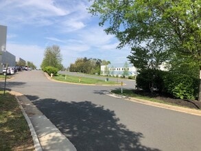 22923 Quicksilver Dr, Sterling, VA for lease Building Photo- Image 2 of 22