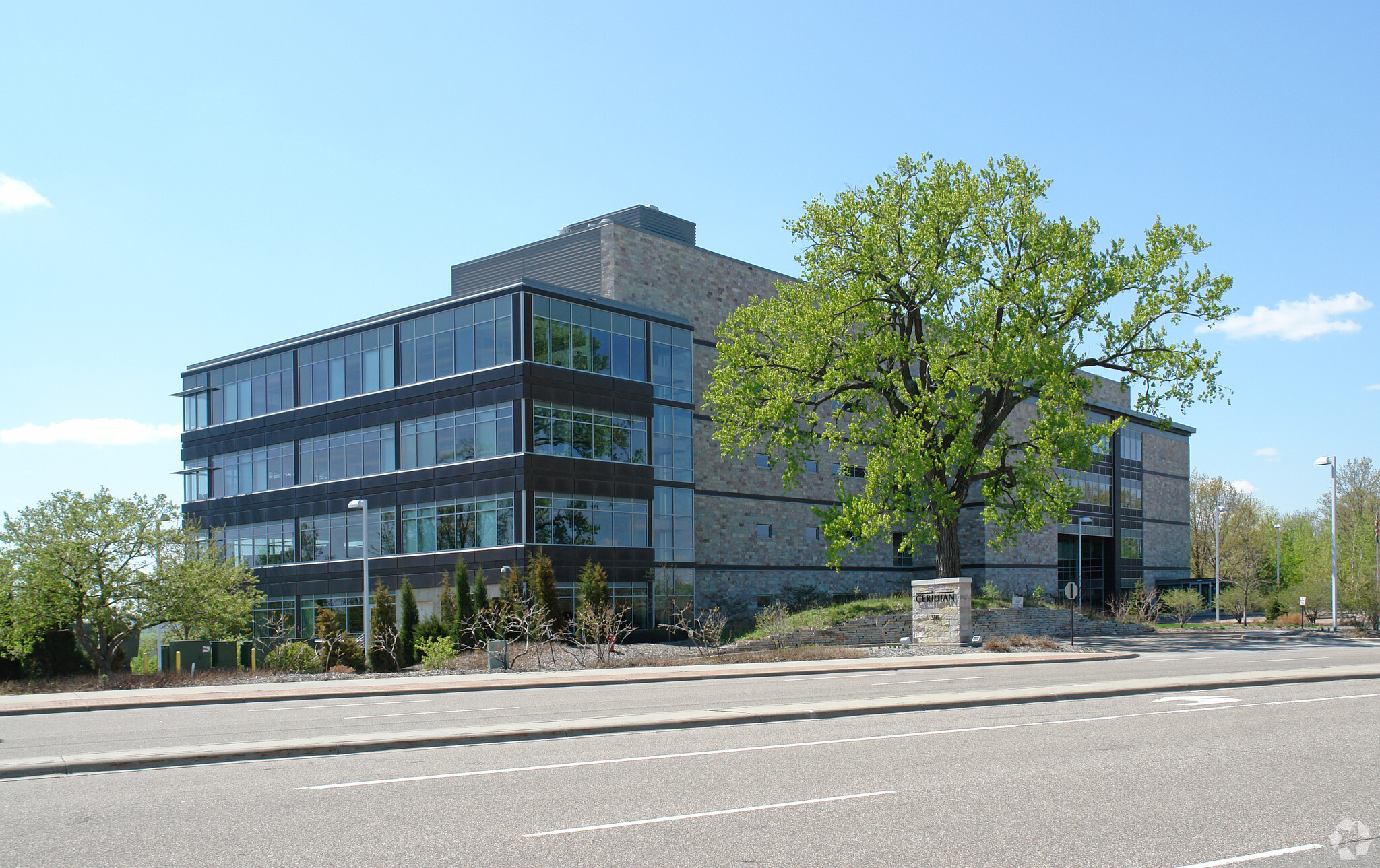 3311 E Old Shakopee Rd, Bloomington, MN for lease Building Photo- Image 1 of 3