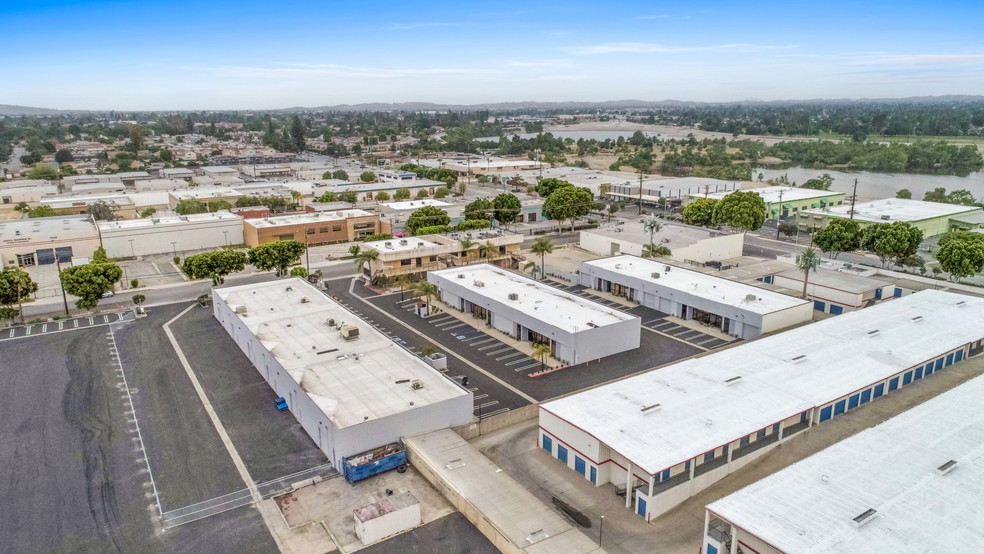 11621 Clark St, Arcadia, CA for lease - Building Photo - Image 2 of 7