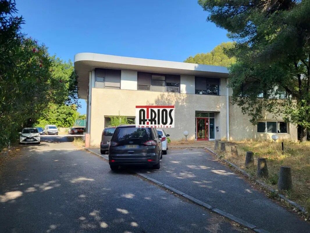 Flex in La Seyne-sur-Mer for sale Building Photo- Image 1 of 13