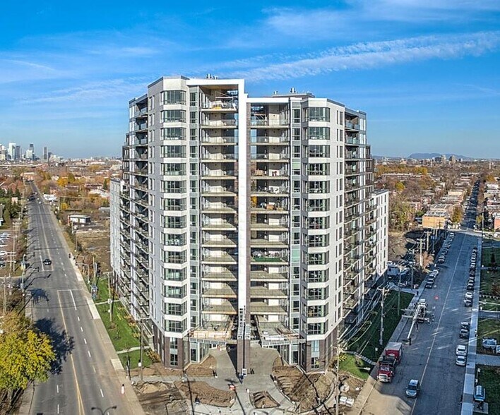 6848-6890 Boul Newman, Montréal, QC for lease - Building Photo - Image 2 of 4