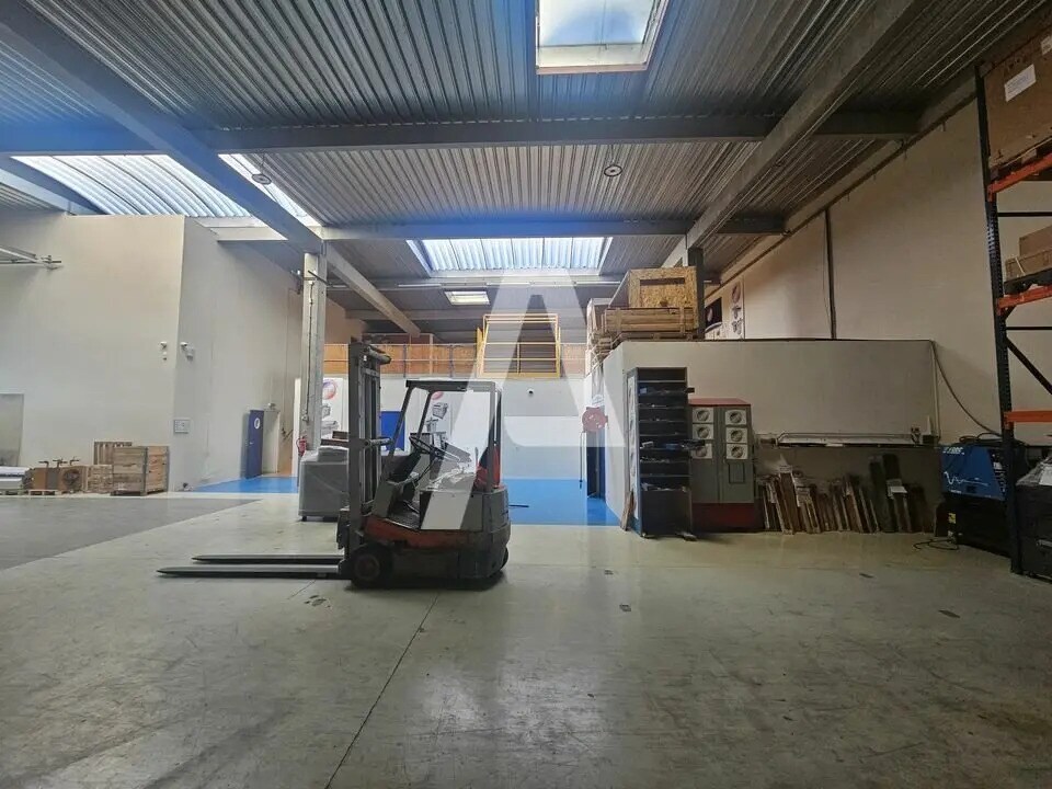 Vente Entrepôt 86 m² à 532 m² - Photo 1