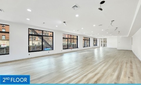 2758 Broadway, New York, NY for lease Interior Photo- Image 1 of 3