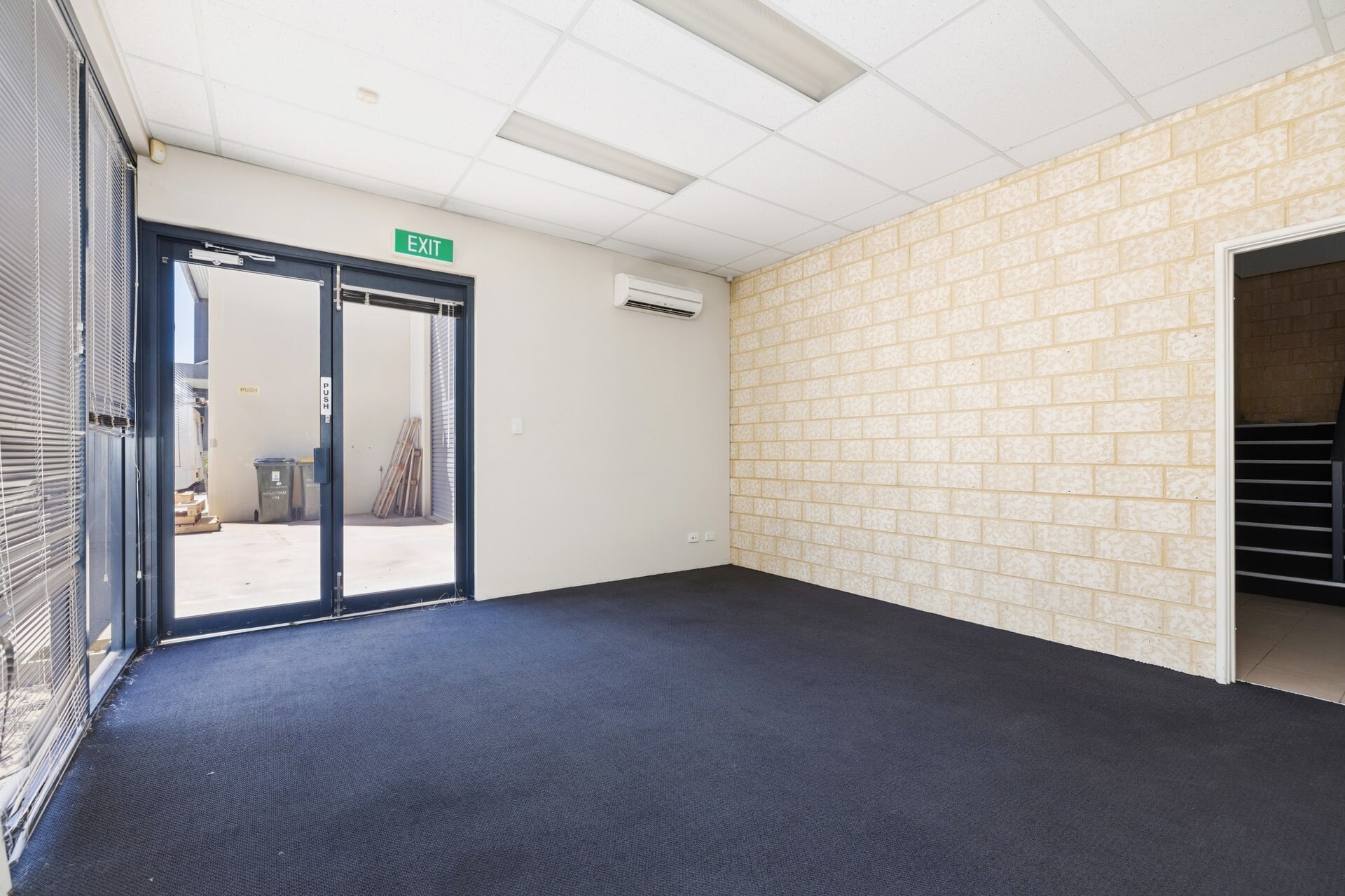 49 Sustainable Ave, Bibra Lake for lease Interior Photo- Image 1 of 13