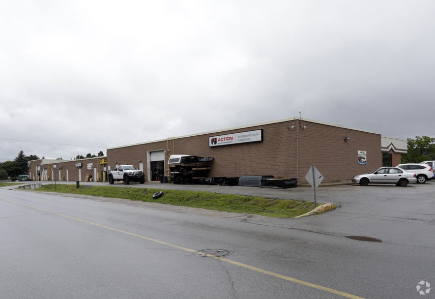 303 Dunlop St W, Barrie, ON for lease - Building Photo - Image 2 of 2