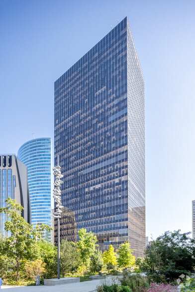 100-101 Terrasse Boieldieu, Puteaux for lease - Primary Photo - Image 1 of 6