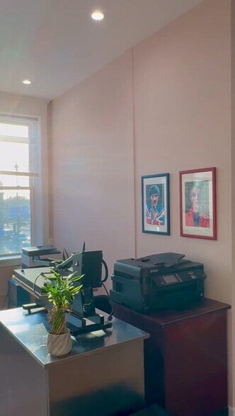 4764-4774 N Lincoln Ave, Chicago, IL for lease - Commercial Listing Video - Image 3 of 11