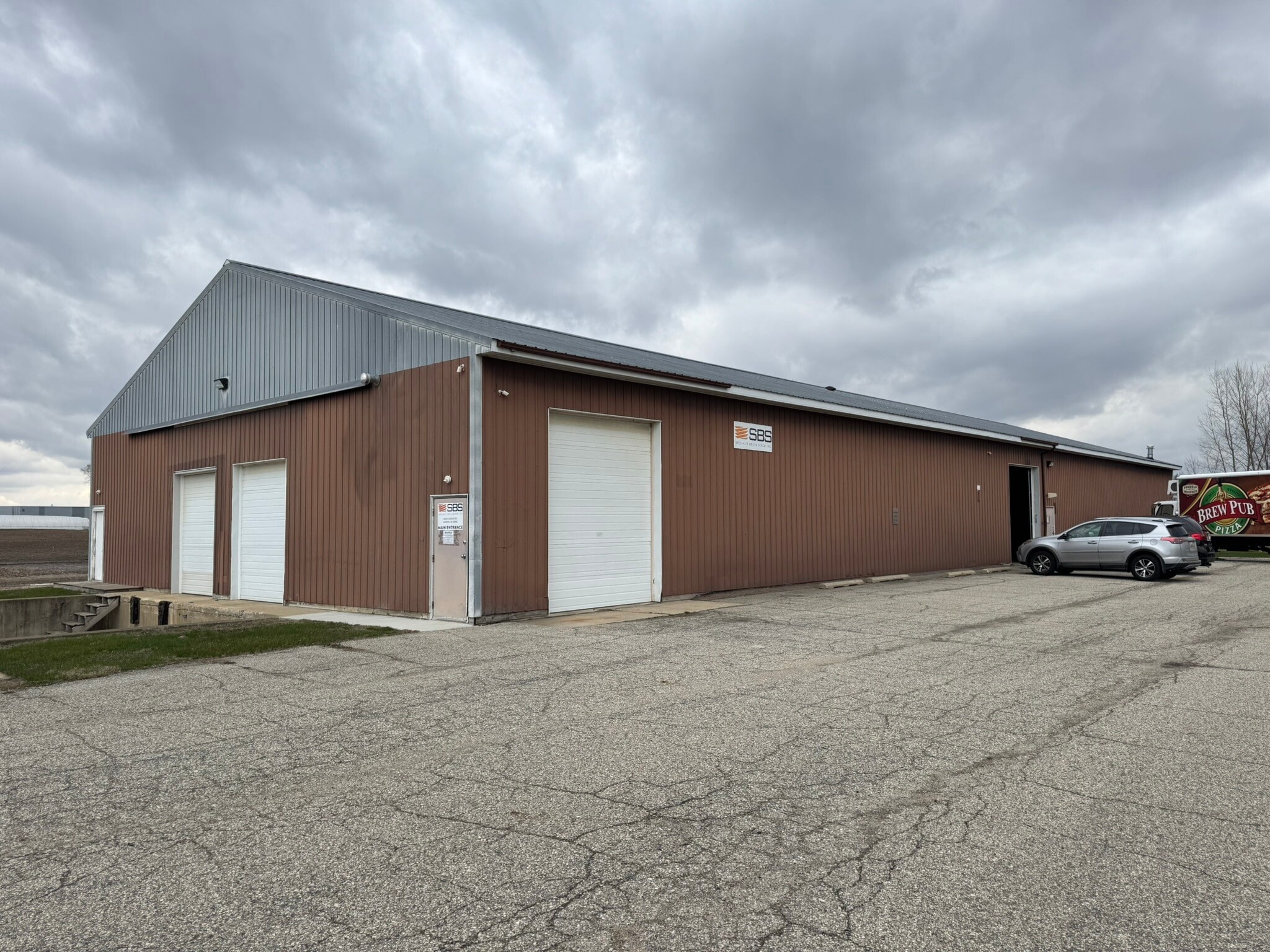 16410 Grove Rd, Lansing, MI for lease Building Photo- Image 1 of 11