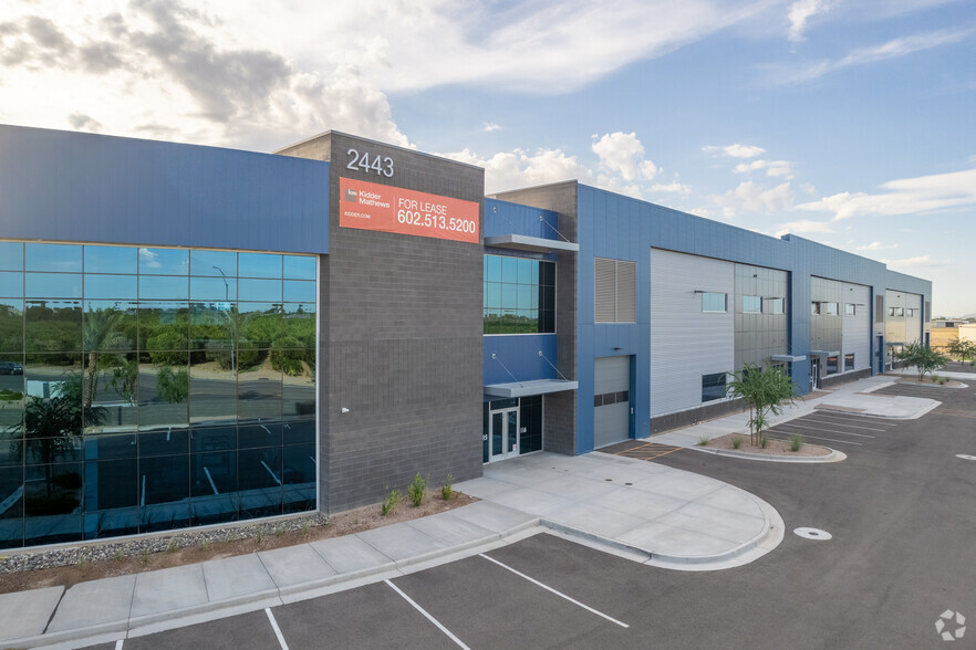 2443 N Greenfield Rd, Mesa, AZ for lease - Building Photo - Image 3 of 4