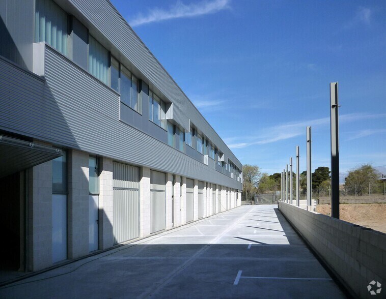 Calle Londres, 10, Alcalá de Henares, Madrid for sale - Building Photo - Image 1 of 1