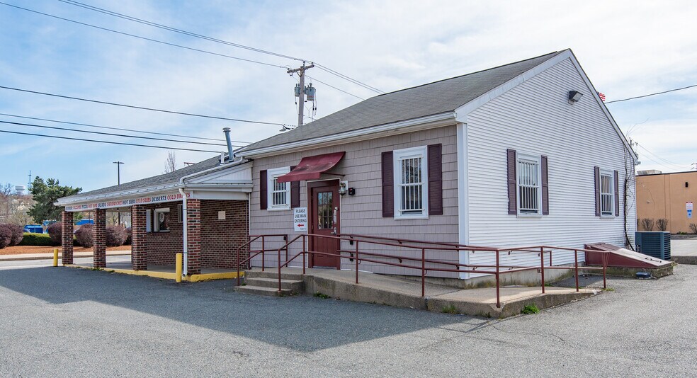 420 Social St, Woonsocket, RI for sale - Building Photo - Image 1 of 1