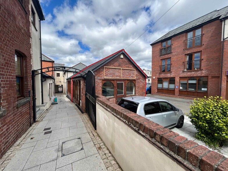 Fore St, Saltash for lease - Primary Photo - Image 1 of 1