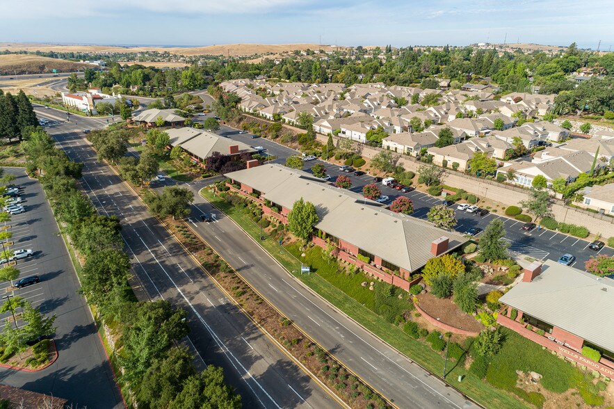 3820-3840 El Dorado Hills Blvd, El Dorado Hills, CA 95762 - Park Oak