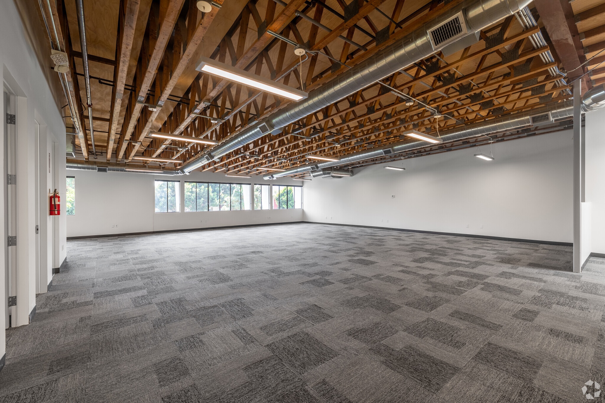 5839-5855 Green Valley Cir, Culver City, CA for lease Interior Photo- Image 1 of 7