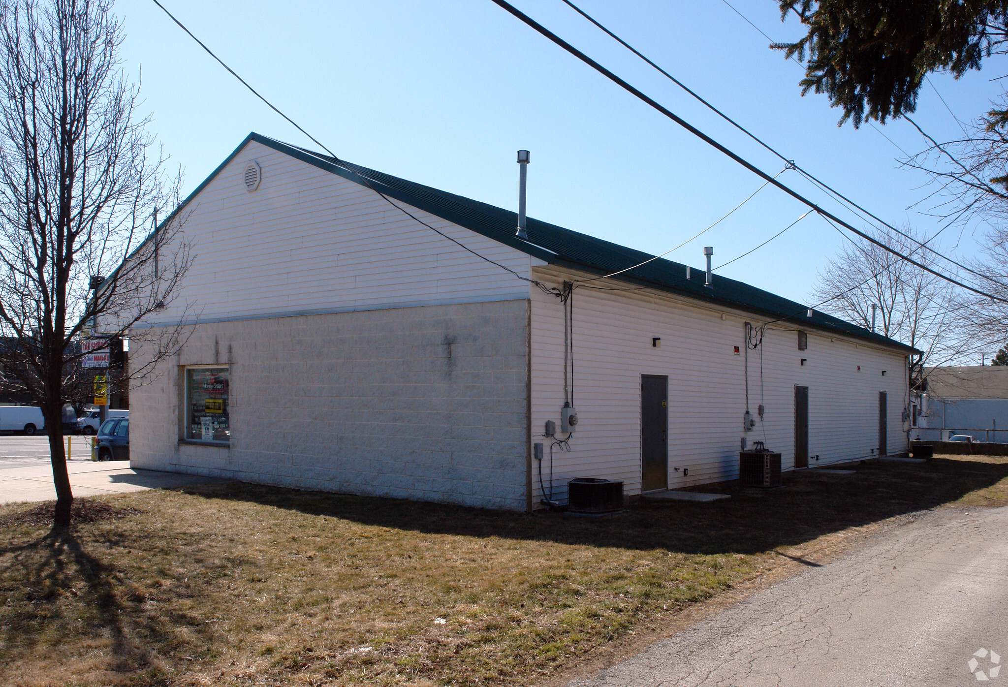 1320 Chester Pike, Sharon Hill, PA 19079 - Diamond Plaza | LoopNet