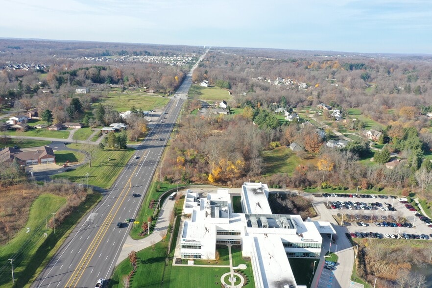 4585 Medina Rd, Akron, OH for sale - Building Photo - Image 3 of 5