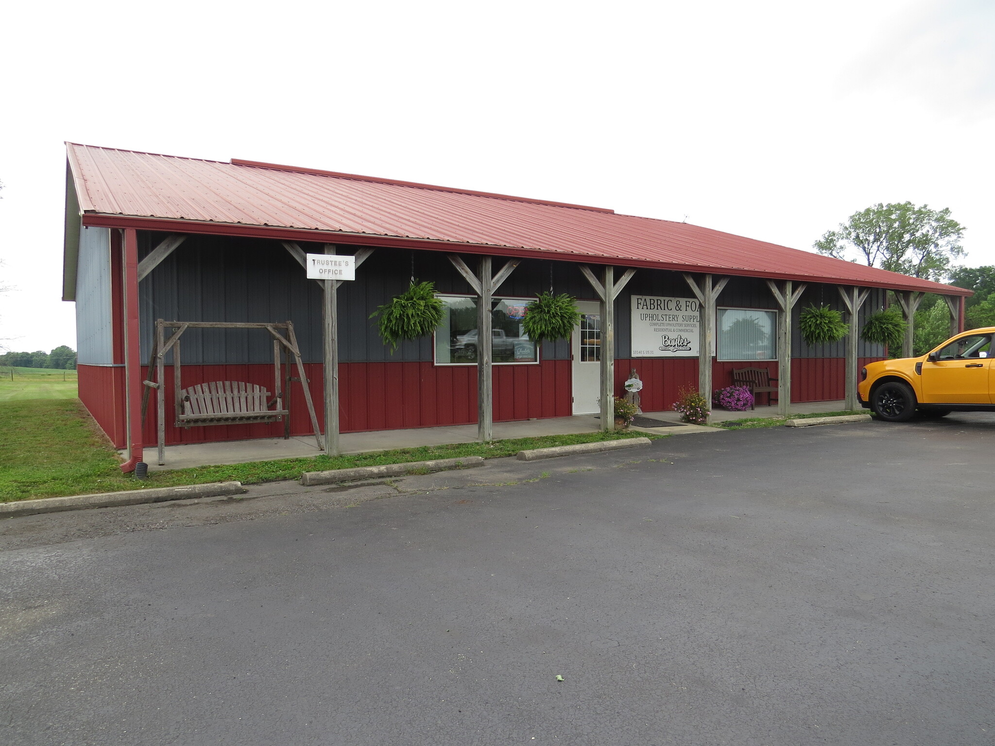 10160 S US Highway 31, Elizabethtown, IN for sale Primary Photo- Image 1 of 1