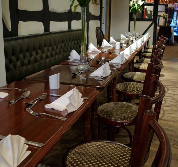 7 Salop Rd, Oswestry for sale - Interior Photo - Image 2 of 4