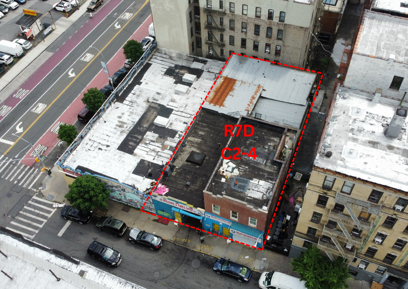 390 E 197th St, Bronx, NY for sale - Building Photo - Image 1 of 3