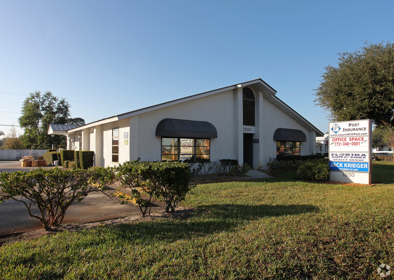 1250 Se Port St Lucie Blvd Port Saint Lucie Fl 34952 Loopnet Com