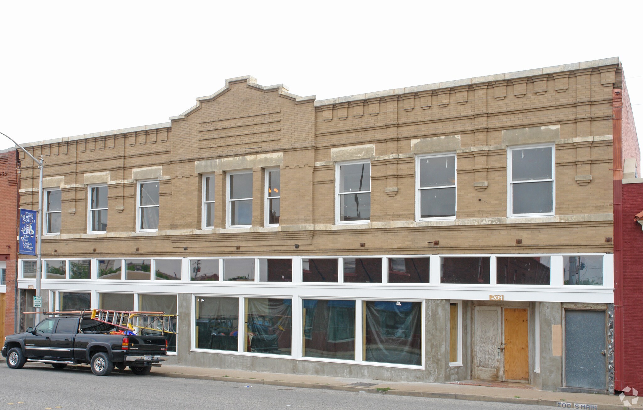 205-211 S Main St, Fort Worth, TX for sale Primary Photo- Image 1 of 1