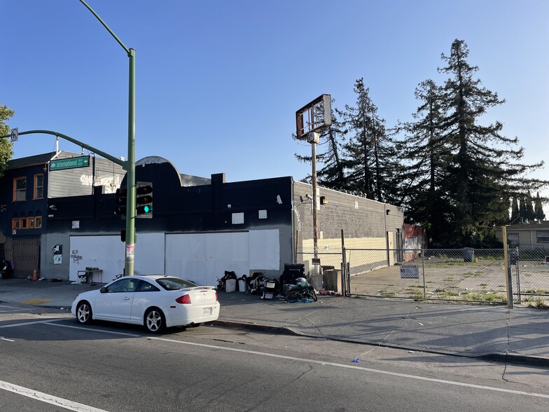 8417 International Blvd, Oakland, CA for sale - Building Photo - Image 1 of 1