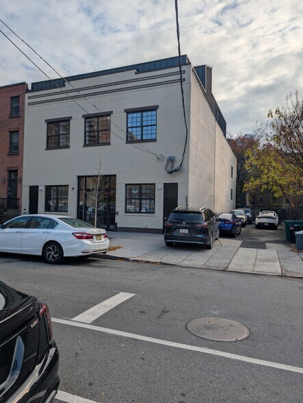 169-171 York St, Jersey City, NJ for lease - Building Photo - Image 2 of 2