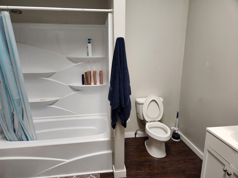 328 W Green St, Hazle Township, PA for sale - Building Photo - Image 3 of 8