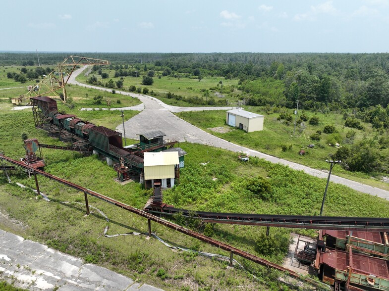 Northeast Lowery Industrial Road, Hosford, FL for sale - Building Photo - Image 2 of 7