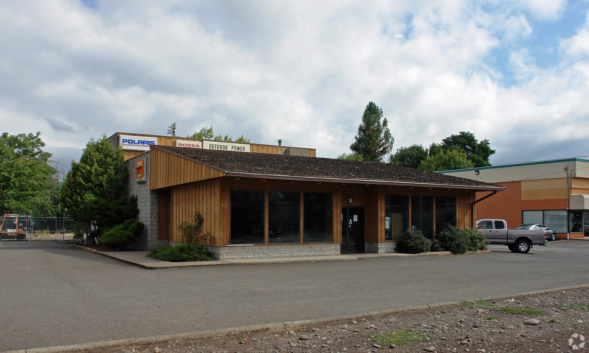 700 Q St, Springfield, OR for sale Primary Photo- Image 1 of 1