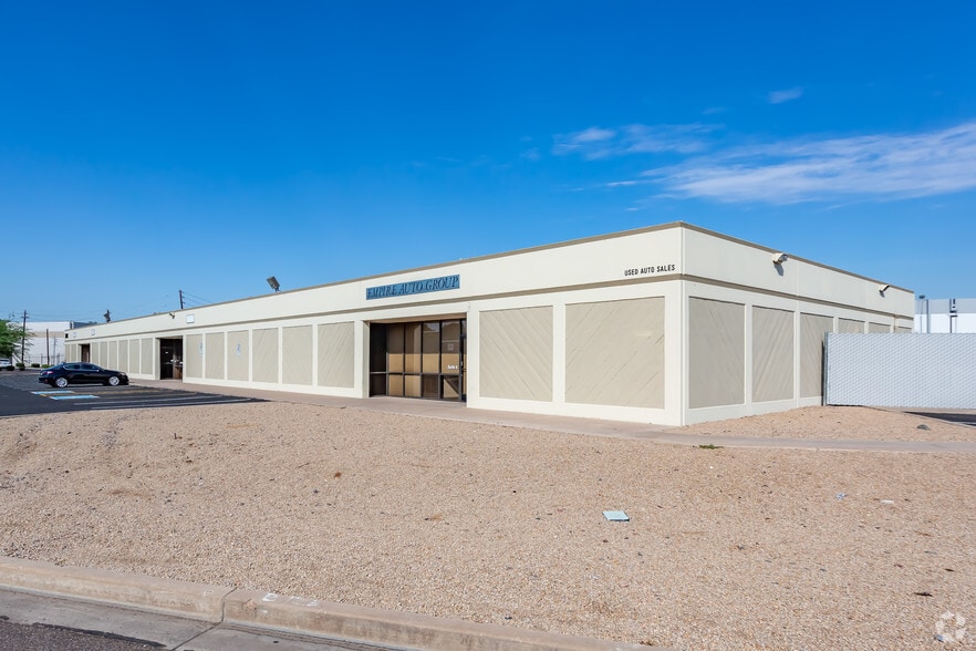 2050 E University Dr, Phoenix, AZ for lease - Primary Photo - Image 1 of 9
