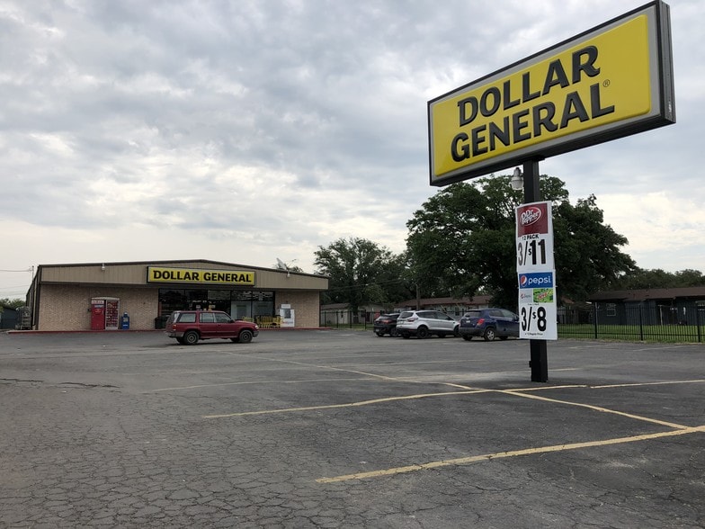 202 Dr Fermin Calderon Blvd, Del Rio, TX for sale - Primary Photo - Image 1 of 1