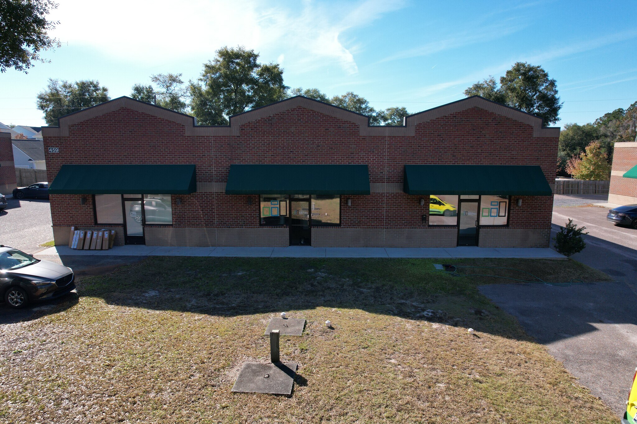 461 Jessen Ln, Charleston, SC for lease Building Photo- Image 1 of 2