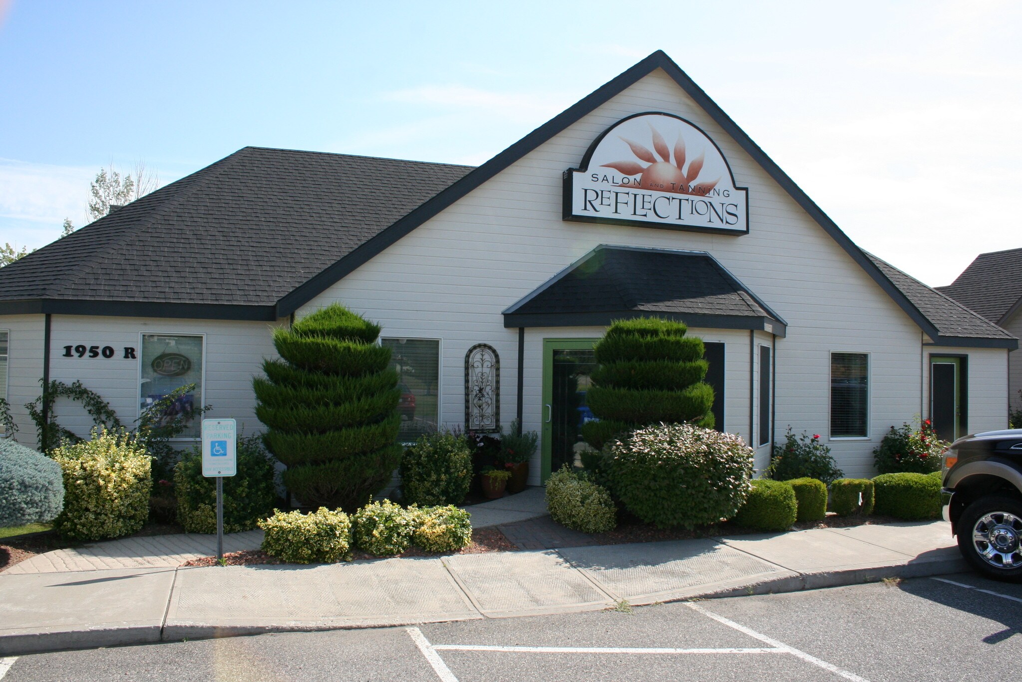 1950 Keene Rd, Richland, WA for sale Primary Photo- Image 1 of 1