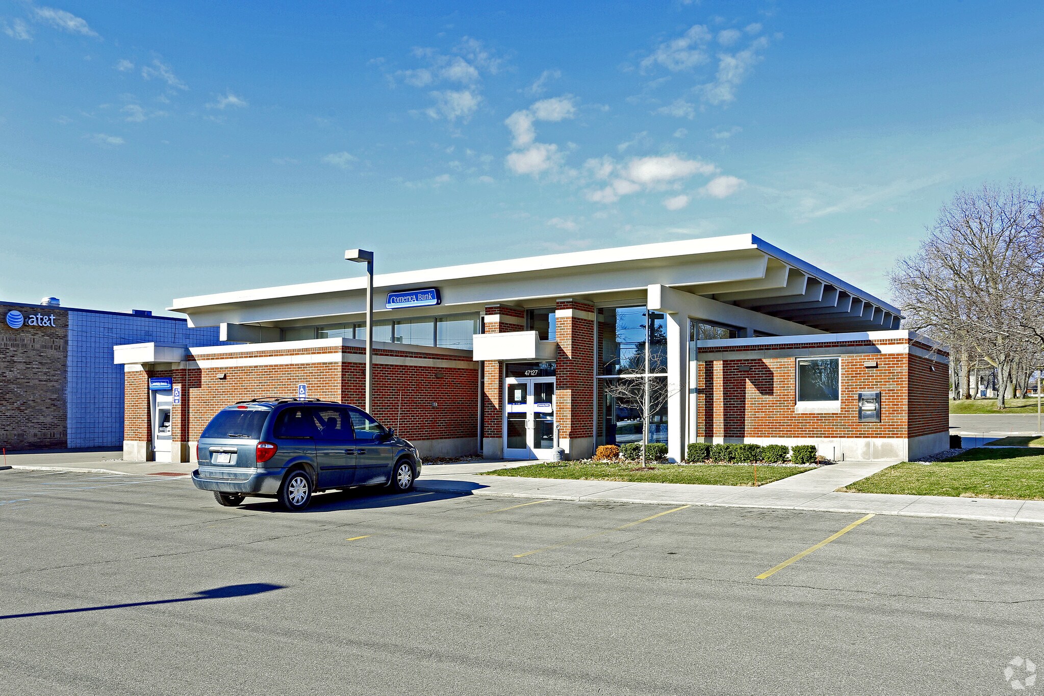 47127 Van Dyke Ave, Utica, MI 48317