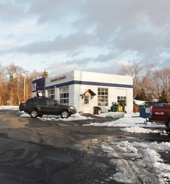 750 Watervliet Shaker Rd, Latham, NY for sale - Primary Photo - Image 1 of 1