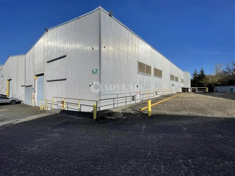 Flex in Artigues-près-Bordeaux for lease - Building Photo - Image 2 of 8